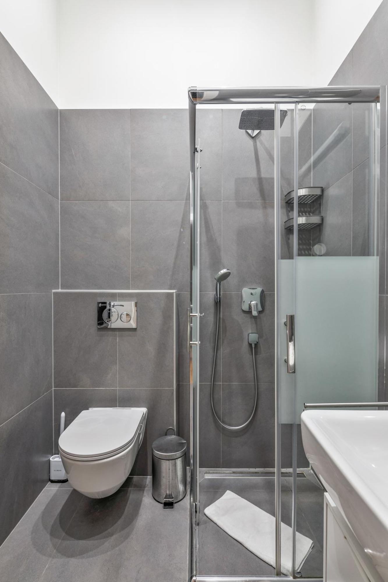 522 Mbits Wifi Air Con Free Parking Apartment Wina Bagian luar foto